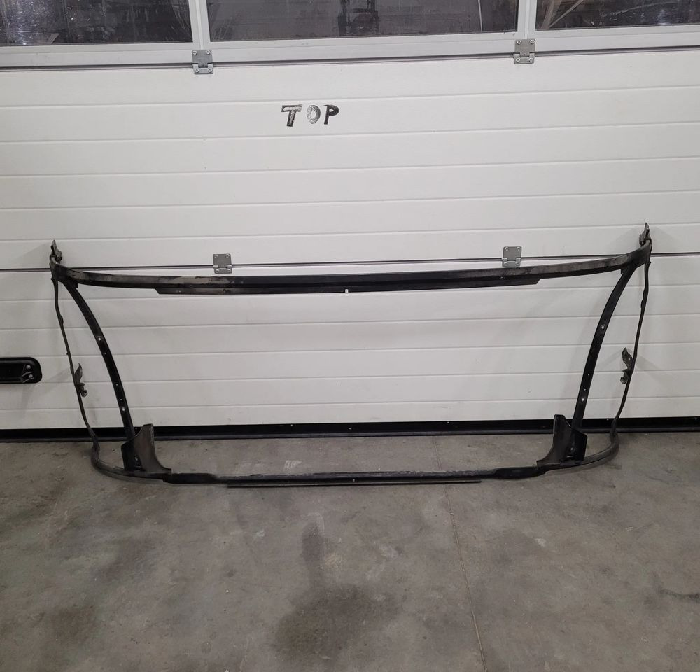 STELAŻ RAMKA ATRAPAY SCANIA R E6 - Nadwozie i zewnętrzne elementy do Samochodów ciężarowych: zdjęcie 1 STELAŻ RAMKA ATRAPAY SCANIA R E6 - Nadwozie i zewnętrzne elementy do Samochodów ciężarowych: zdjęcie 1