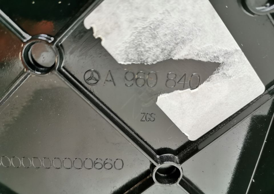 Schowek na lodówkę MERCEDES ANTOS AROX MP4 - Kabina i wnętrze do Samochodów ciężarowych: zdjęcie 3 Schowek na lodówkę MERCEDES ANTOS AROX MP4 - Kabina i wnętrze do Samochodów ciężarowych: zdjęcie 3