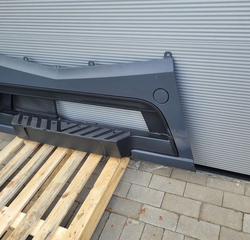 ZDERZAK MERCDESES ACTROS MP4 MP5 ORYGINAŁ CHWALIM116 - Zderzak do Samochodów ciężarowych: zdjęcie 2 ZDERZAK MERCDESES ACTROS MP4 MP5 ORYGINAŁ CHWALIM116 - Zderzak do Samochodów ciężarowych: zdjęcie 2