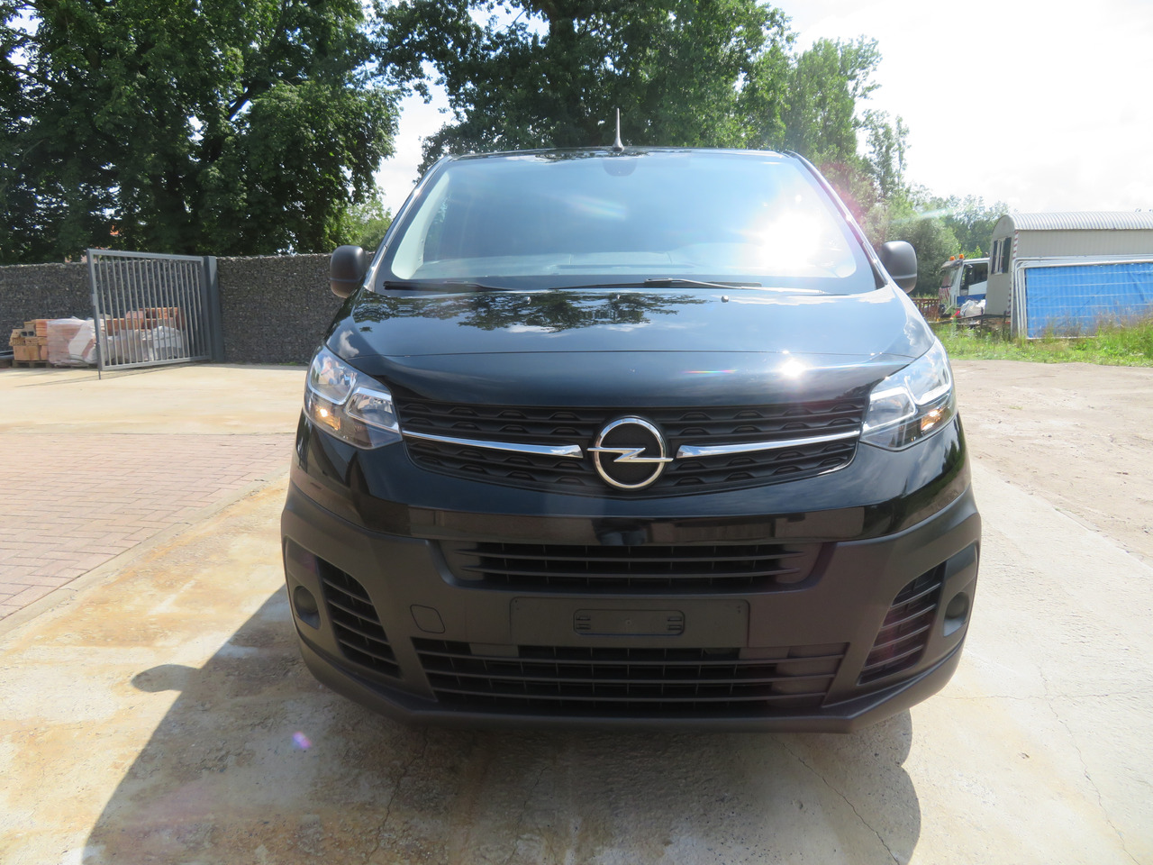 OPEL Vivaro Edition 2.0 Turbo - L2H1 - Mały samochód dostawczy: zdjęcie 2 OPEL Vivaro Edition 2.0 Turbo - L2H1 - Mały samochód dostawczy: zdjęcie 2