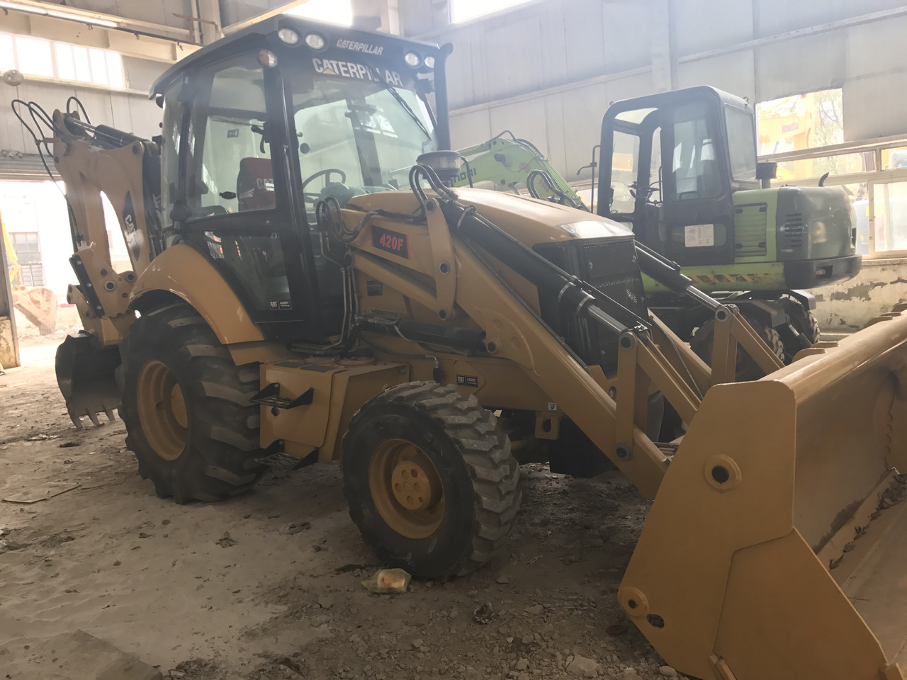 CAT Backhoe Loader 420F Click Here for Discount - Koparko-ładowarka: zdjęcie 3 CAT Backhoe Loader 420F Click Here for Discount - Koparko-ładowarka: zdjęcie 3