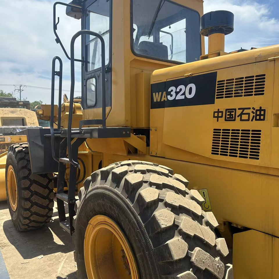 KOMATSU WA320 Wheel Loader Click for Discount - Ładowarka kołowa: zdjęcie 2 KOMATSU WA320 Wheel Loader Click for Discount - Ładowarka kołowa: zdjęcie 2