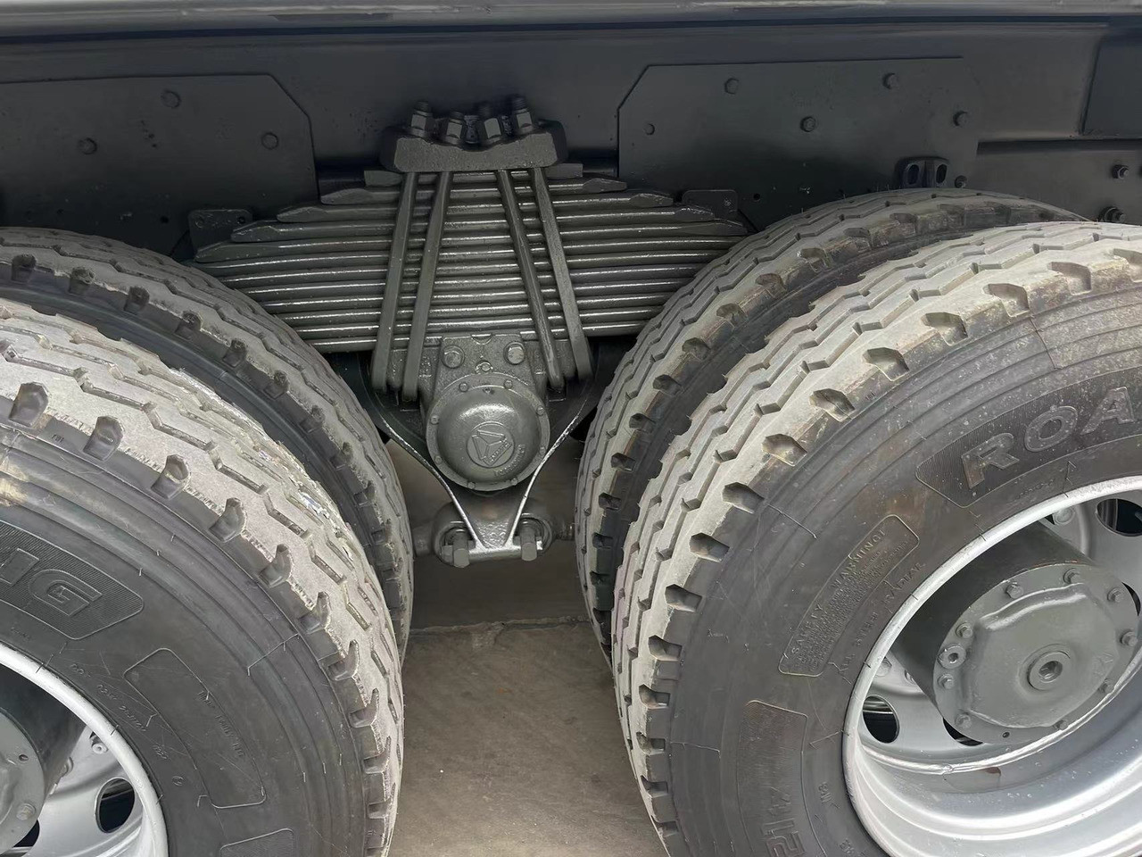 SINOTRUK HOWO Dump Truck 6x4 Click for Discount - Wywrotka: zdjęcie 4 SINOTRUK HOWO Dump Truck 6x4 Click for Discount - Wywrotka: zdjęcie 4