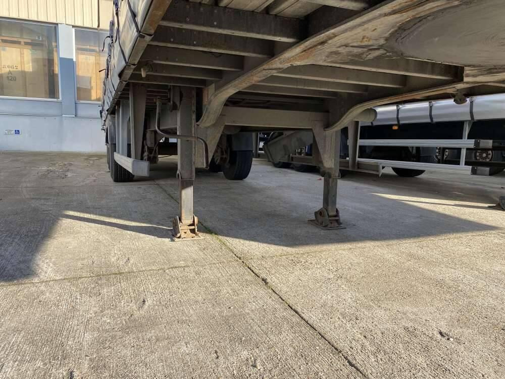 Semi-remorque 3 Essieux SEMI RECONDITIONNEE - 38 TONNES 2 PORTES AR - Naczepa plandeka: zdjęcie 5 Semi-remorque 3 Essieux SEMI RECONDITIONNEE - 38 TONNES 2 PORTES AR - Naczepa plandeka: zdjęcie 5