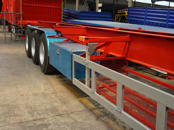 TITAN 40 ft Container Trailer for Sale in Namibia - Naczepa kontenerowiec/ System wymienny: zdjęcie 5 TITAN 40 ft Container Trailer for Sale in Namibia - Naczepa kontenerowiec/ System wymienny: zdjęcie 5