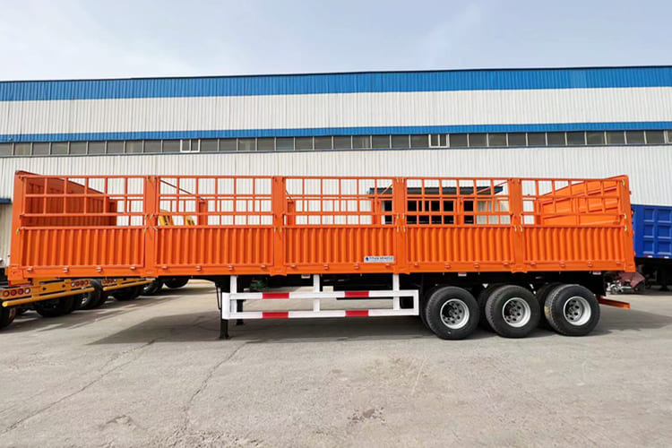 TITAN Fence Trailer for Sale in Saudi Arabia - Naczepa do przewozu zwierząt: zdjęcie 3 TITAN Fence Trailer for Sale in Saudi Arabia - Naczepa do przewozu zwierząt: zdjęcie 3