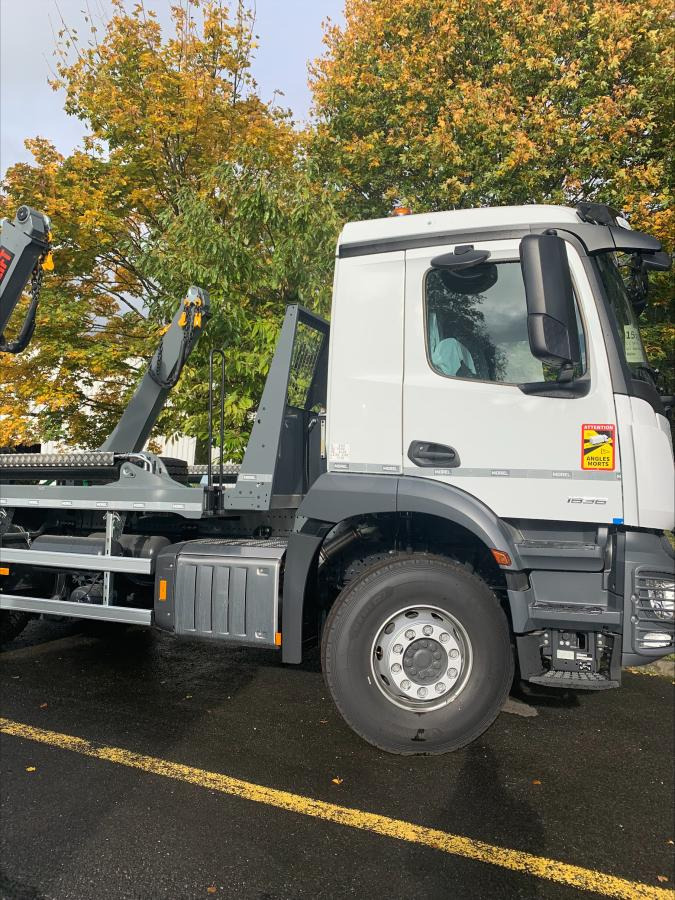 Mercedes Actros 1835 - Bramowiec: zdjęcie 1 Mercedes Actros 1835 - Bramowiec: zdjęcie 1