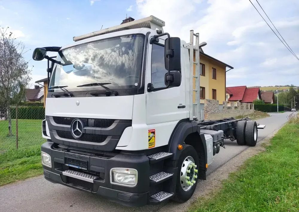 Mercedes-Benz AXOR 1829 rama do zabudowy blokada mostu - Samochód ciężarowe pod zabudowę: zdjęcie 1 Mercedes-Benz AXOR 1829 rama do zabudowy blokada mostu - Samochód ciężarowe pod zabudowę: zdjęcie 1