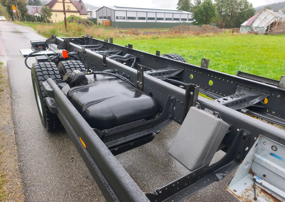 Mercedes-Benz Atego 1624 rama do zabudowy - Samochód ciężarowe pod zabudowę: zdjęcie 4 Mercedes-Benz Atego 1624 rama do zabudowy - Samochód ciężarowe pod zabudowę: zdjęcie 4