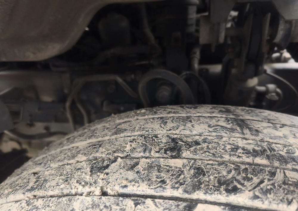 Renault Gama D 18.280 rama do zabudowy poduszka - Samochód ciężarowe pod zabudowę: zdjęcie 4 Renault Gama D 18.280 rama do zabudowy poduszka - Samochód ciężarowe pod zabudowę: zdjęcie 4