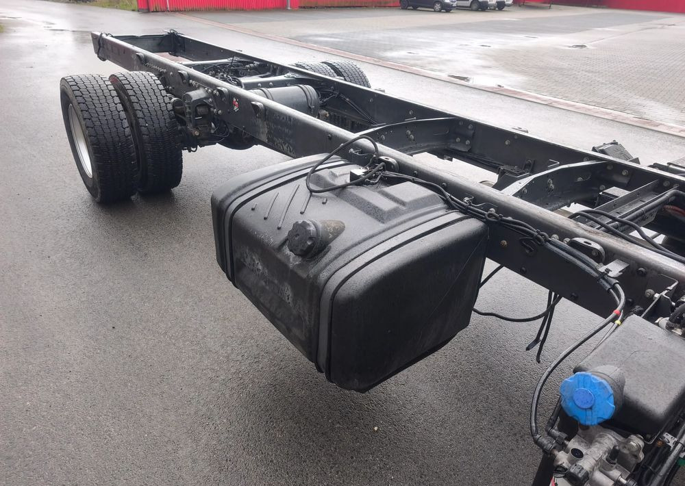 Renault Midlum 220.14 220.16 rama do zabudowy poduszka - Samochód ciężarowe pod zabudowę: zdjęcie 5 Renault Midlum 220.14 220.16 rama do zabudowy poduszka - Samochód ciężarowe pod zabudowę: zdjęcie 5