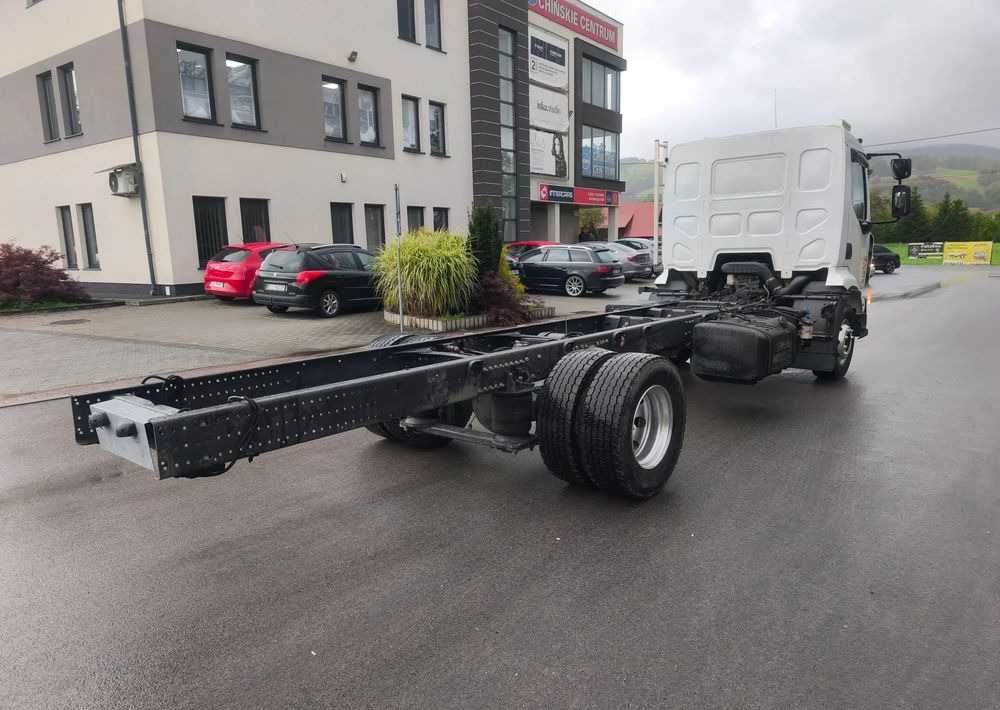 Renault Midlum 220.14 220.16 rama do zabudowy poduszka - Samochód ciężarowe pod zabudowę: zdjęcie 3 Renault Midlum 220.14 220.16 rama do zabudowy poduszka - Samochód ciężarowe pod zabudowę: zdjęcie 3