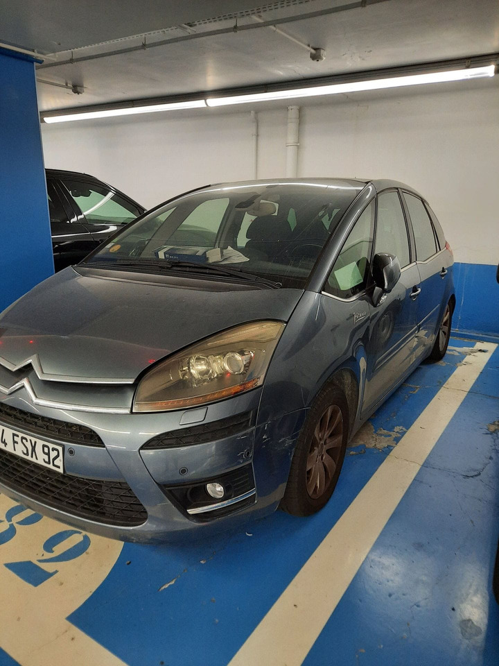 CITROEN C4 - 2008 - 1 ER MAIN - BOITE AUTO NEUVE - BATTERIE A CHANGE ET SUSPENSION A REVOIR - Samochód osobowy: zdjęcie 1 CITROEN C4 - 2008 - 1 ER MAIN - BOITE AUTO NEUVE - BATTERIE A CHANGE ET SUSPENSION A REVOIR - Samochód osobowy: zdjęcie 1