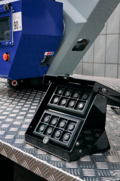 Nowy Podnośnik koszowy w samochody ciężarowe Oil & Steel Snake 26 Sobre IVECO 35S14 Distancia entre ejes 4100 mm: zdjęcie 6