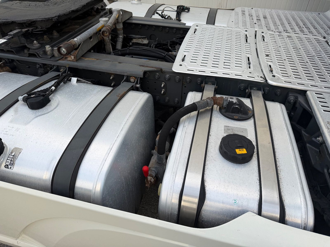 DAF XF 530 Vollausstattung Vollluft 2l-Hydraulik - Ciągnik siodłowy: zdjęcie 5 DAF XF 530 Vollausstattung Vollluft 2l-Hydraulik - Ciągnik siodłowy: zdjęcie 5