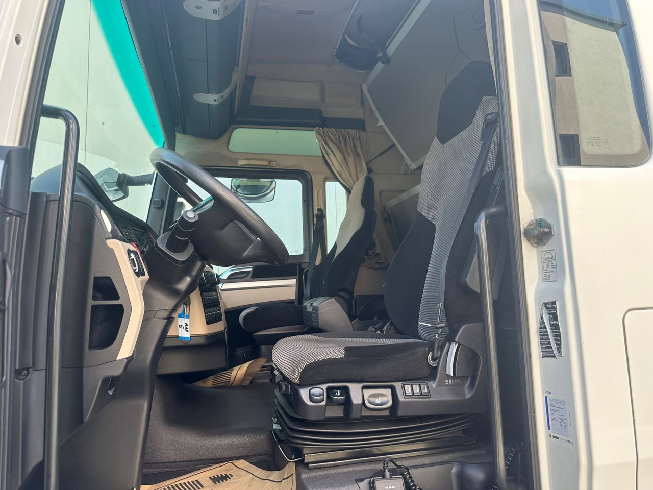 MAN TGX 18.460 XXL Intarder/Standklima - Ciągnik siodłowy: zdjęcie 5 MAN TGX 18.460 XXL Intarder/Standklima - Ciągnik siodłowy: zdjęcie 5