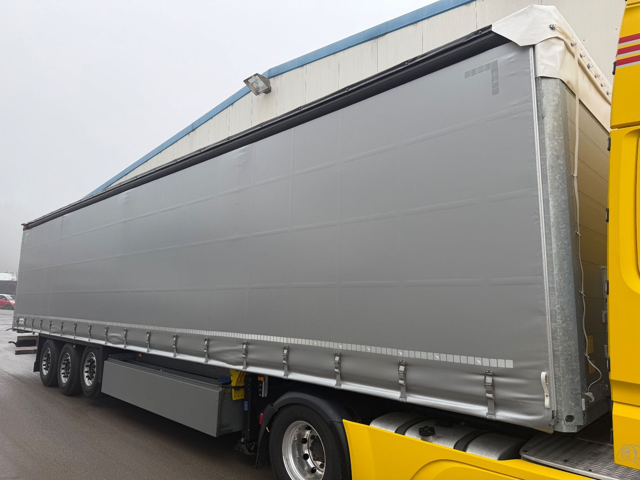 Schmitz Cargobull SCS24 Pal-Kast/Lift/Xl-Code - Naczepa plandeka: zdjęcie 2 Schmitz Cargobull SCS24 Pal-Kast/Lift/Xl-Code - Naczepa plandeka: zdjęcie 2