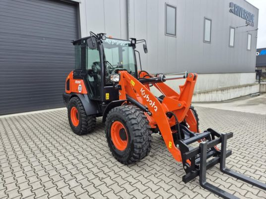 Kubota R090 - Ładowarka kołowa: zdjęcie 1 Kubota R090 - Ładowarka kołowa: zdjęcie 1