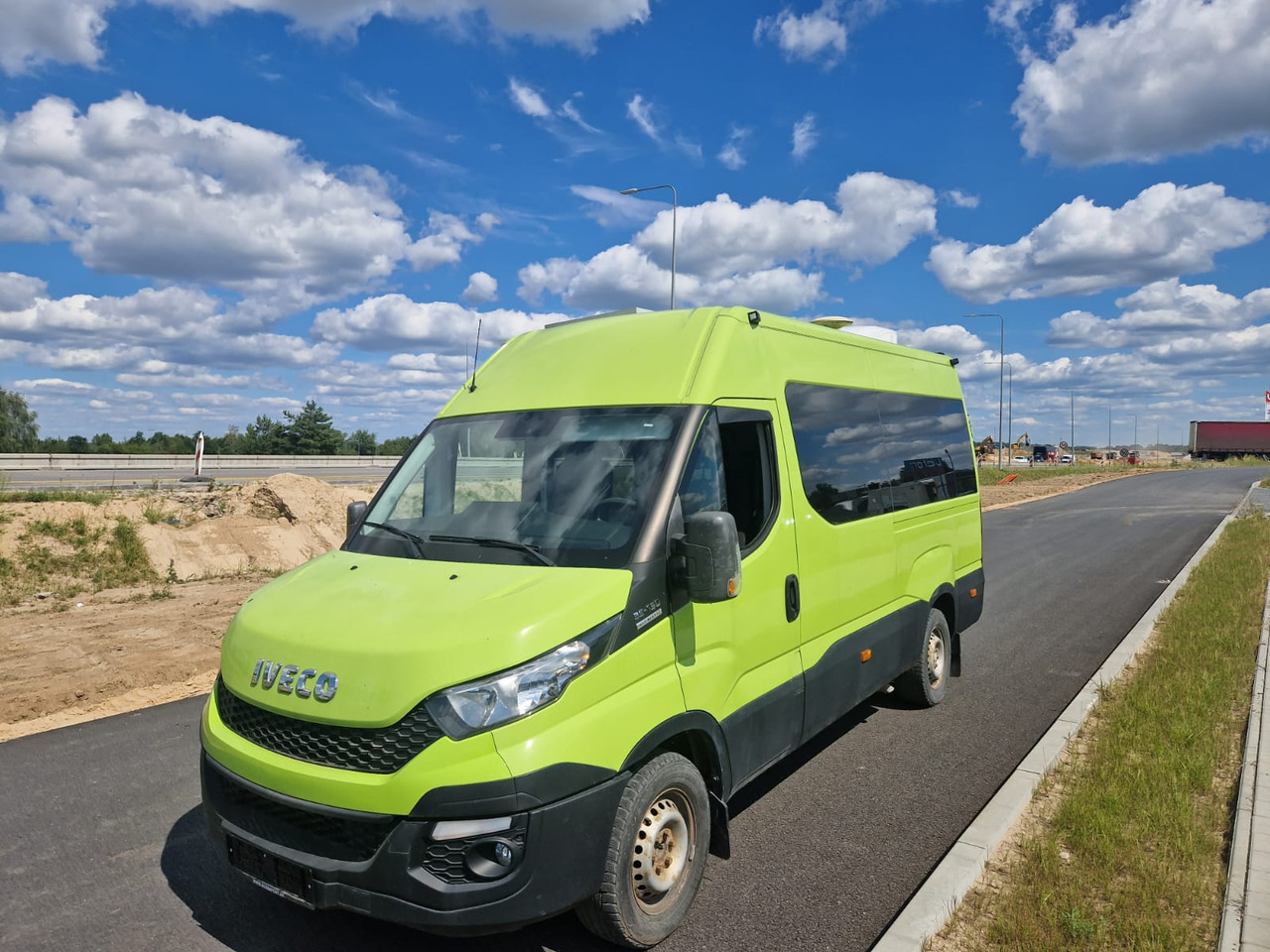 IVECO DAILY FORVEDA - Kamper integra: zdjęcie 1 IVECO DAILY FORVEDA - Kamper integra: zdjęcie 1
