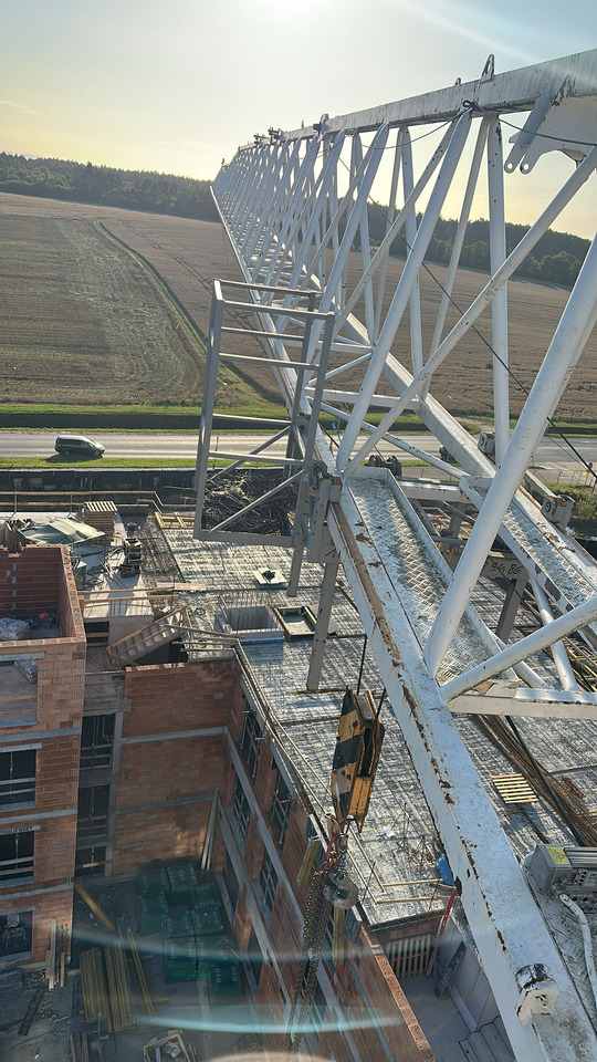 Liebherr 130 EC-B6 FR.Tronic - Żuraw wieżowy: zdjęcie 5 Liebherr 130 EC-B6 FR.Tronic - Żuraw wieżowy: zdjęcie 5