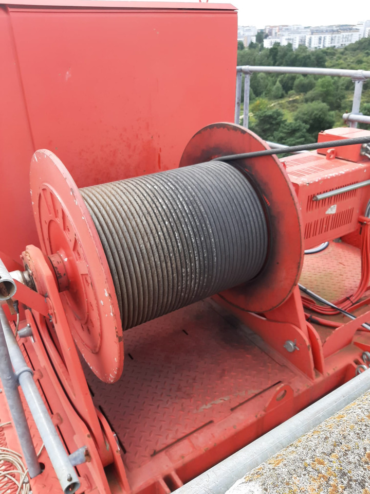 Liebherr 132 EC-H8 Litronic - Żuraw wieżowy: zdjęcie 5 Liebherr 132 EC-H8 Litronic - Żuraw wieżowy: zdjęcie 5