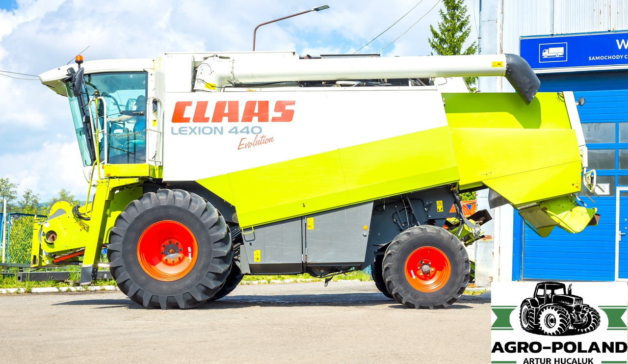 CLAAS LEXION 440 EVOLUTION - 2003 ROK + CLAAS VARIO 600 - 2014 ROK - Kombajn zbożowy: zdjęcie 4 CLAAS LEXION 440 EVOLUTION - 2003 ROK + CLAAS VARIO 600 - 2014 ROK - Kombajn zbożowy: zdjęcie 4
