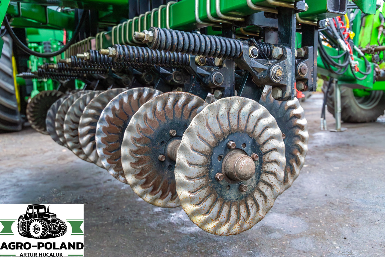 Great Plains NTA 2000 - 2008 ROK - Agregat uprawowo-siewny: zdjęcie 5 Great Plains NTA 2000 - 2008 ROK - Agregat uprawowo-siewny: zdjęcie 5