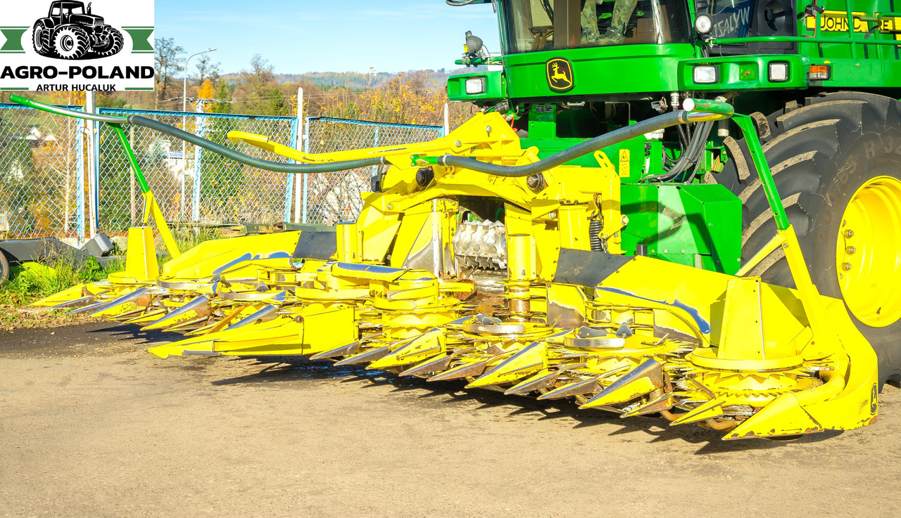 JOHN DEERE 7350i - ProDrive - 4x4 - 2012 rok - GPS - Kemper 360 plus - Pickup 630c - 40 km/h - Sieczkarnia: zdjęcie 3 JOHN DEERE 7350i - ProDrive - 4x4 - 2012 rok - GPS - Kemper 360 plus - Pickup 630c - 40 km/h - Sieczkarnia: zdjęcie 3