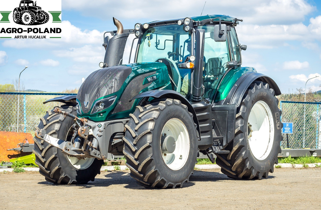 VALTRA T214 - 2016 ROK - 4950 h - Ciągnik rolniczy: zdjęcie 2 VALTRA T214 - 2016 ROK - 4950 h - Ciągnik rolniczy: zdjęcie 2