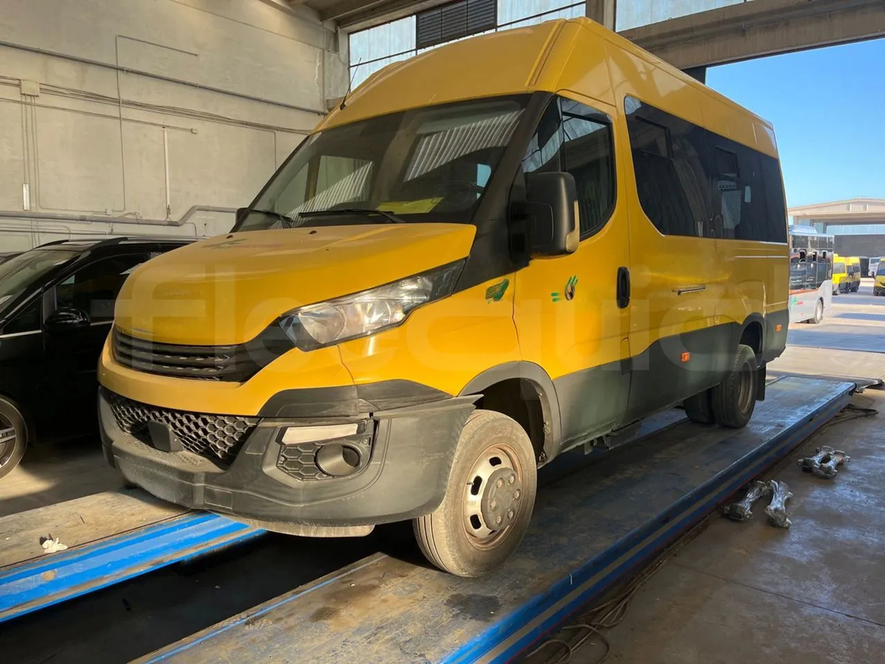 Iveco Daily - Autobus szkolny: zdjęcie 4 Iveco Daily - Autobus szkolny: zdjęcie 4