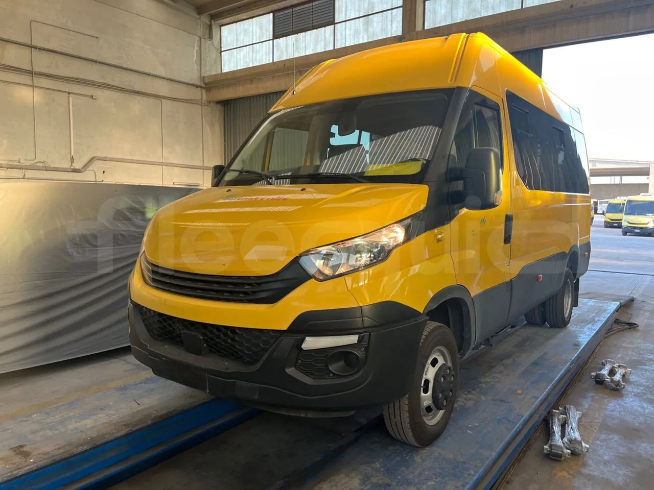 Iveco Daily - Autobus szkolny: zdjęcie 4 Iveco Daily - Autobus szkolny: zdjęcie 4