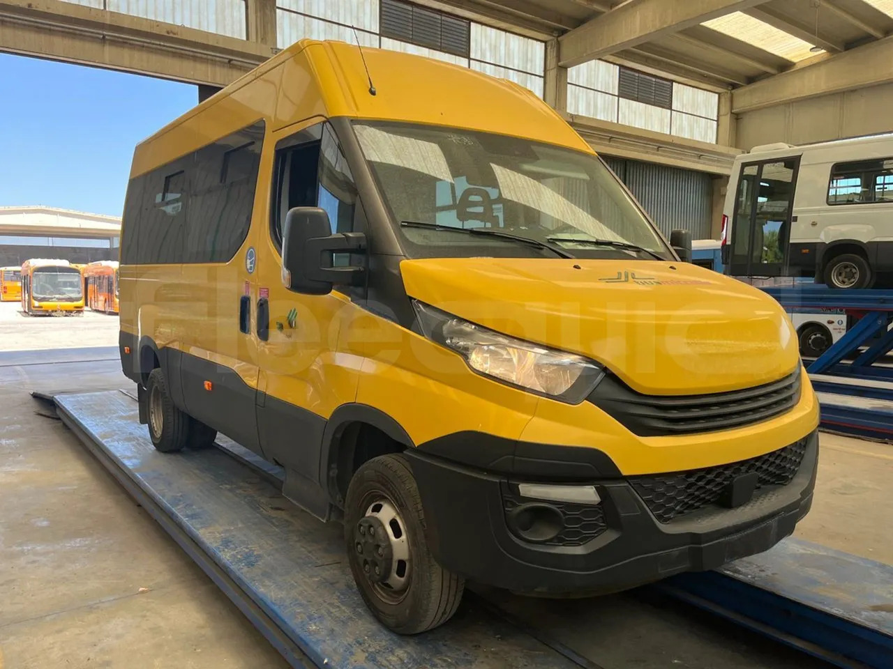 Iveco Daily - Autobus szkolny: zdjęcie 1 Iveco Daily - Autobus szkolny: zdjęcie 1