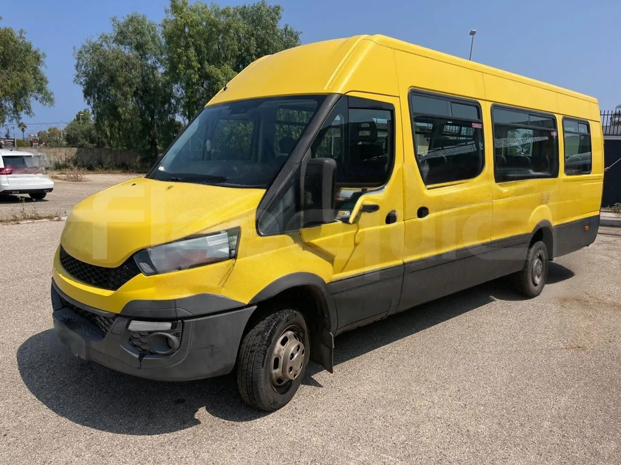 Iveco Daily - Autobus szkolny: zdjęcie 4 Iveco Daily - Autobus szkolny: zdjęcie 4