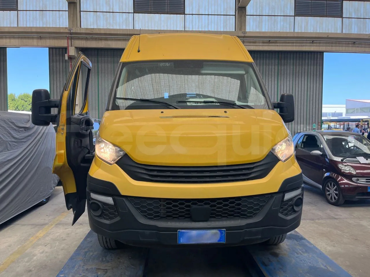 Iveco Daily - Autobus szkolny: zdjęcie 2 Iveco Daily - Autobus szkolny: zdjęcie 2