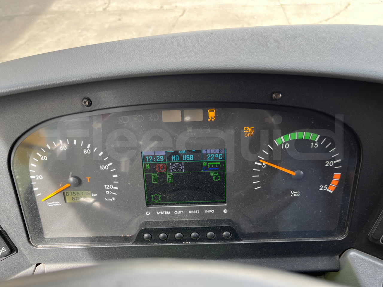 Mercedes-Benz Tourismo - Turystyczny autobus: zdjęcie 3 Mercedes-Benz Tourismo - Turystyczny autobus: zdjęcie 3