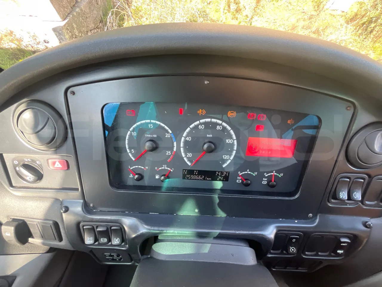 Scania Irizar - Turystyczny autobus: zdjęcie 2 Scania Irizar - Turystyczny autobus: zdjęcie 2