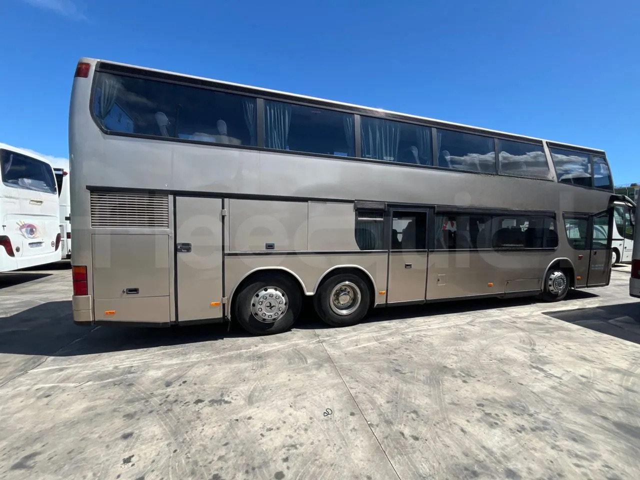 Autobus piętrowy Setra S328: zdjęcie 12 Autobus piętrowy Setra S328: zdjęcie 12