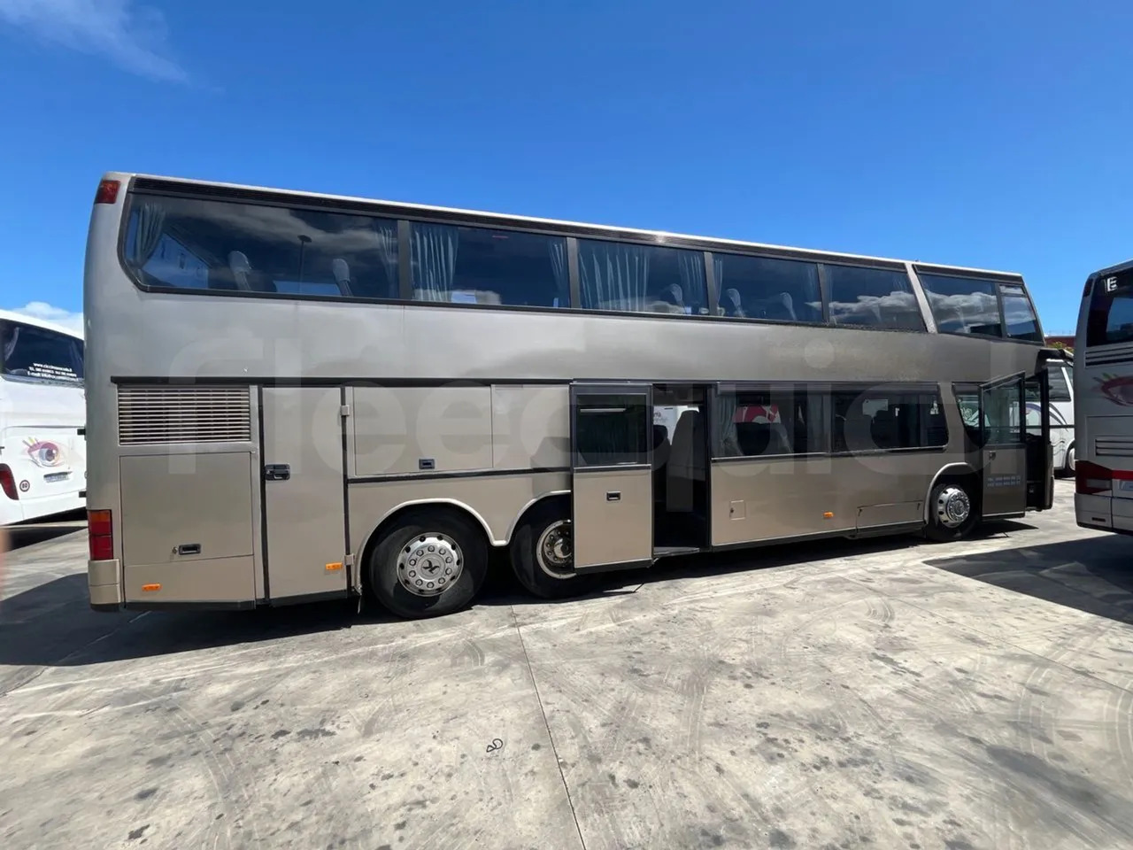 Autobus piętrowy Setra S328: zdjęcie 13 Autobus piętrowy Setra S328: zdjęcie 13