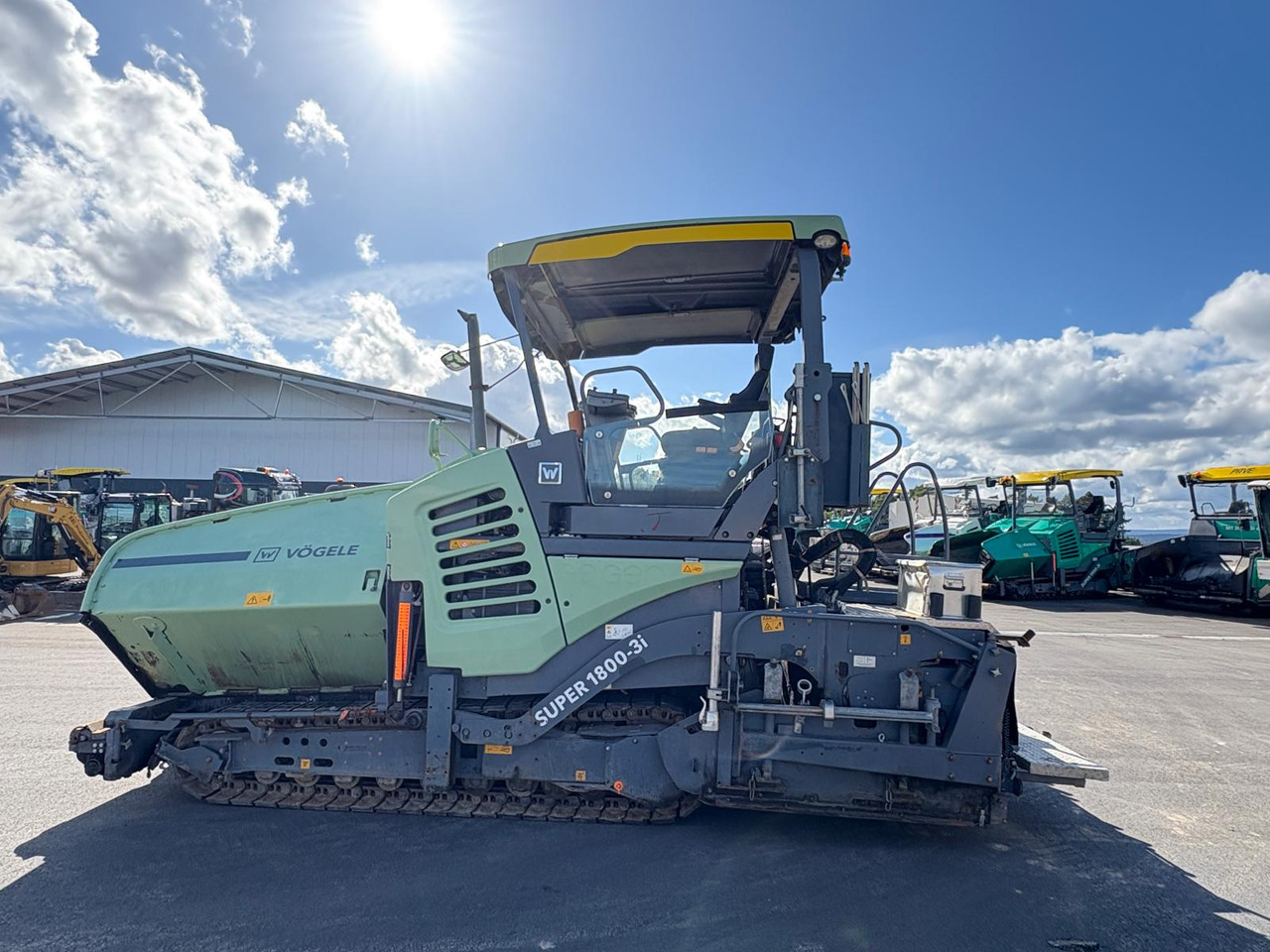 VÖGELE SUPER 1800-3i - Rozściełacz do asfaltu: zdjęcie 5 VÖGELE SUPER 1800-3i - Rozściełacz do asfaltu: zdjęcie 5