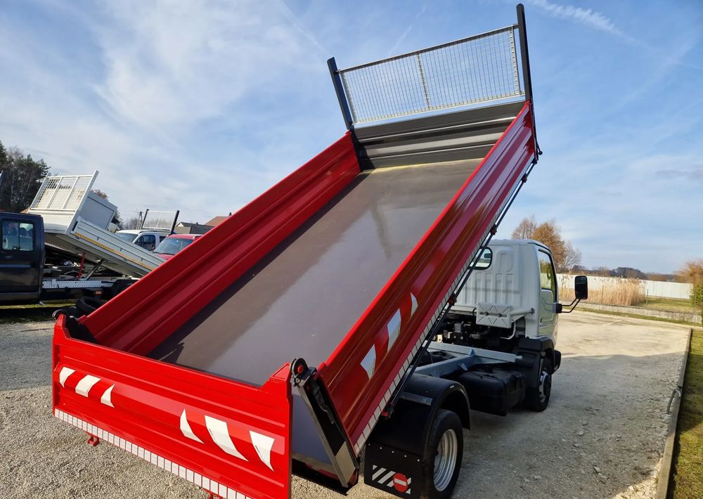 Nissan Cabstar 3.0 - Samochód dostawczy wywrotka: zdjęcie 4 Nissan Cabstar 3.0 - Samochód dostawczy wywrotka: zdjęcie 4