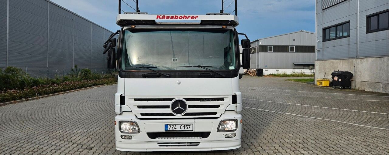 MERCEDES-BENZ Actros 1846 - Ciężarówka do przewozu samochodów: zdjęcie 2 MERCEDES-BENZ Actros 1846 - Ciężarówka do przewozu samochodów: zdjęcie 2