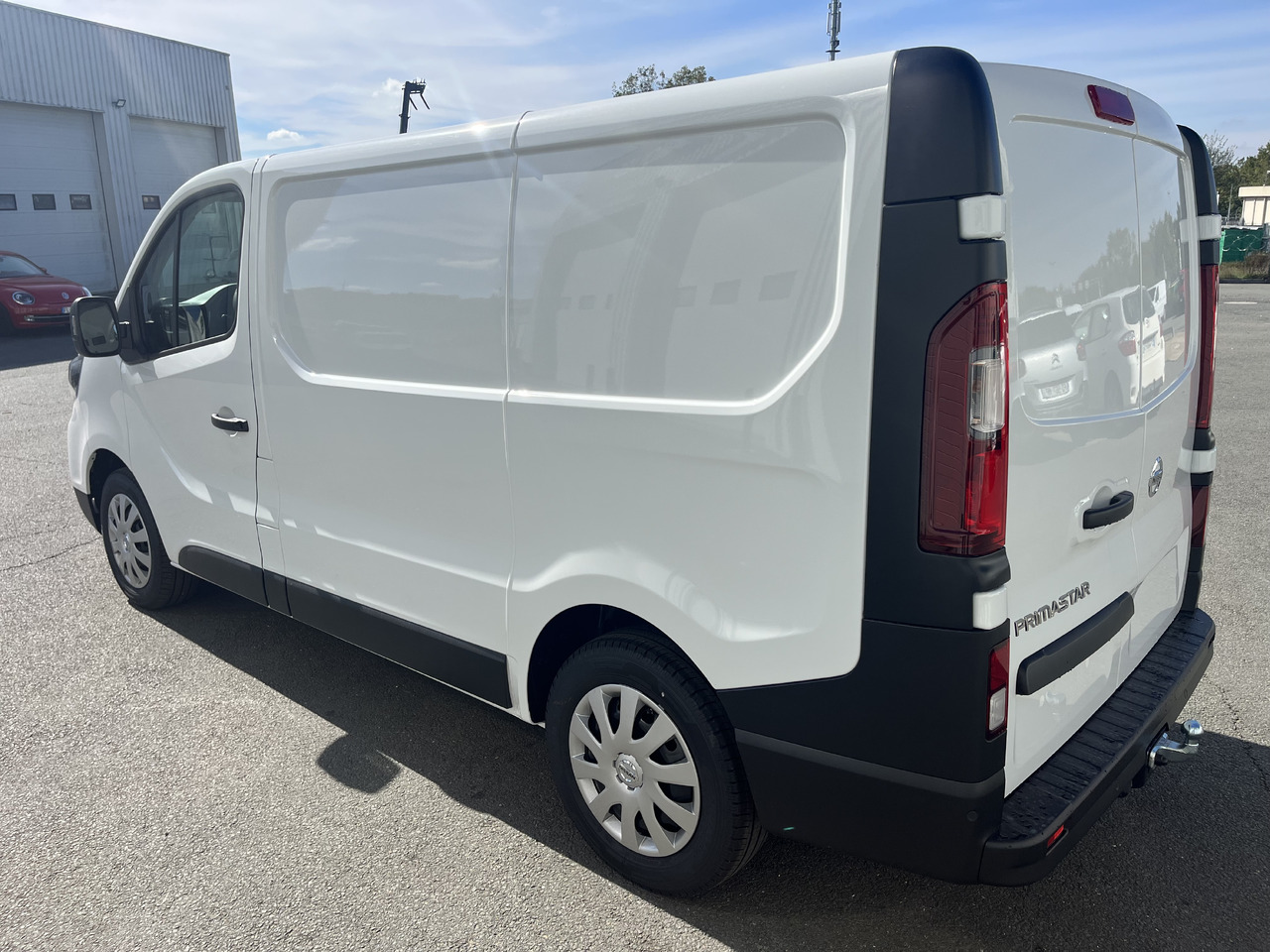 NISSAN Primastar NV300 2.0DCI130 Acenta L1H1 - Furgon: zdjęcie 3 NISSAN Primastar NV300 2.0DCI130 Acenta L1H1 - Furgon: zdjęcie 3