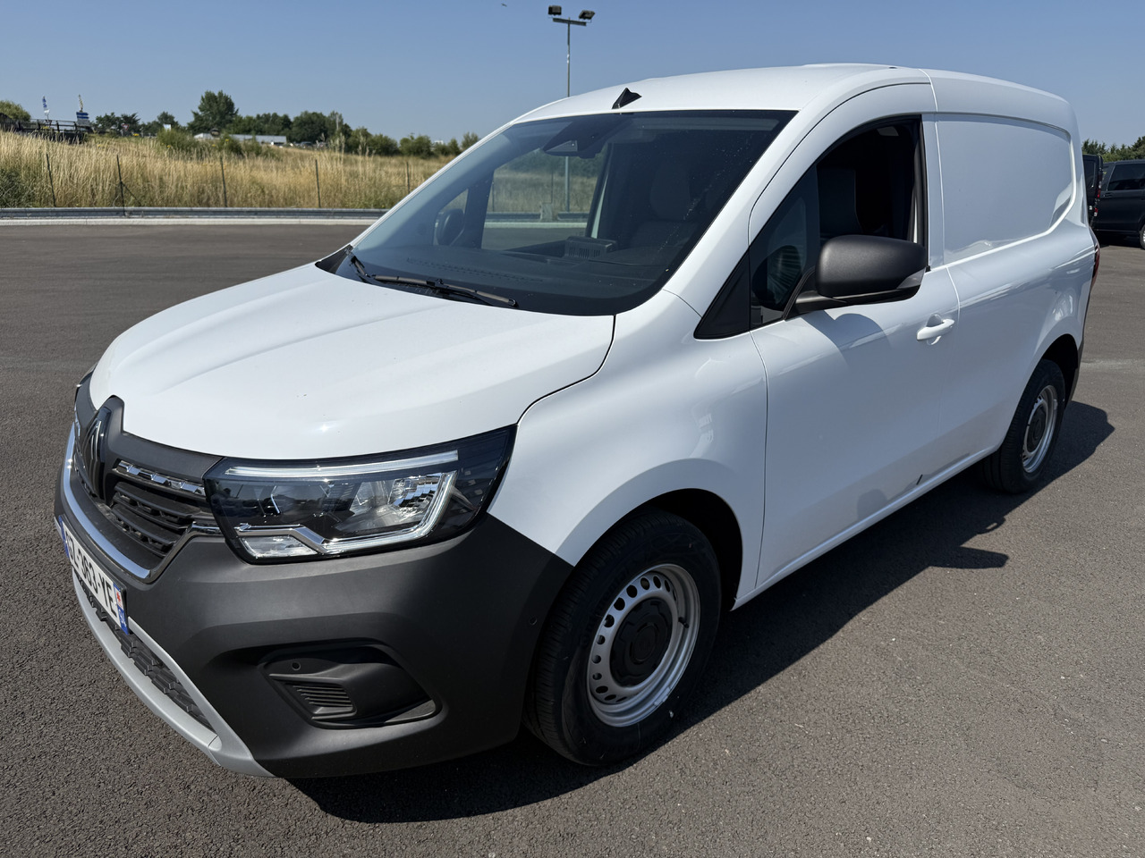 RENAULT KANGOO VAN 1.5DCI95 L1 FOURGON - Mały samochód dostawczy: zdjęcie 2 RENAULT KANGOO VAN 1.5DCI95 L1 FOURGON - Mały samochód dostawczy: zdjęcie 2