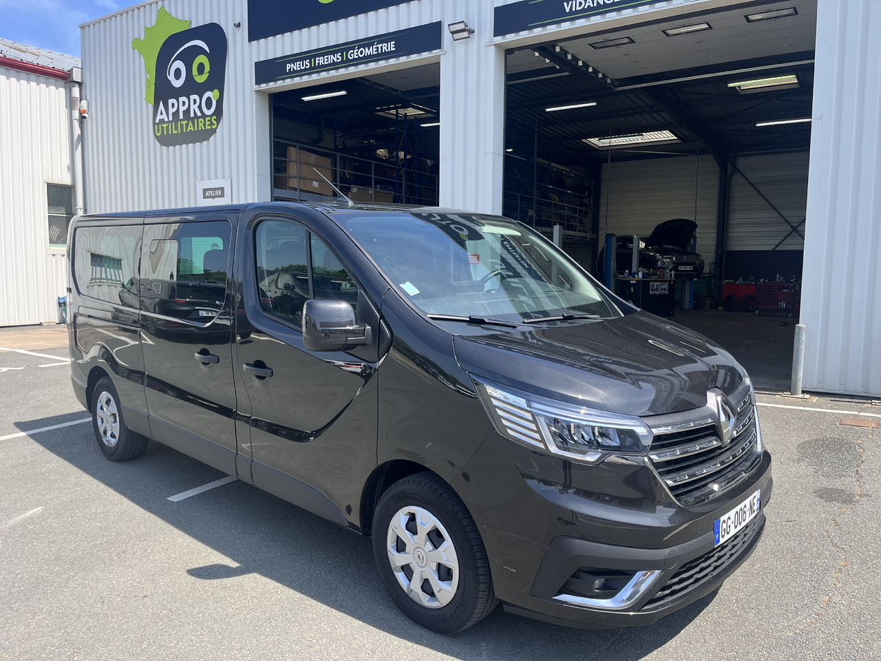 RENAULT TRAFIC 2.0DCI150 L2H1 - Minibus, Mikrobus: zdjęcie 1 RENAULT TRAFIC 2.0DCI150 L2H1 - Minibus, Mikrobus: zdjęcie 1