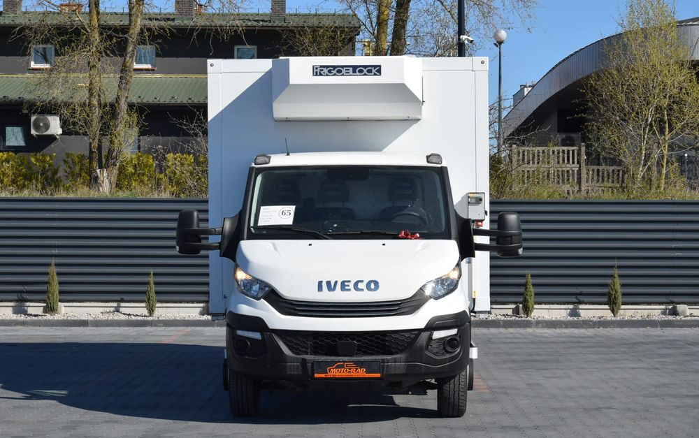 Iveco DAILY 70C18 / 3.0 - 180 KM / AUTOMAT HI-MATIC / 3 OSOBY / CHŁODNIA - MROŹNIA 4,55 M / AGREGAD FRIGOBLOCK / WINDA SORENSEN / KLIMA / TEMPOMAT / KAMERA COFANIA / REGULOWANE ZAWIESZENIE / SERWISOWA - Samochód ciężarowy chłodnia: zdjęcie 2 Iveco DAILY 70C18 / 3.0 - 180 KM / AUTOMAT HI-MATIC / 3 OSOBY / CHŁODNIA - MROŹNIA 4,55 M / AGREGAD FRIGOBLOCK / WINDA SORENSEN / KLIMA / TEMPOMAT / KAMERA COFANIA / REGULOWANE ZAWIESZENIE / SERWISOWA - Samochód ciężarowy chłodnia: zdjęcie 2