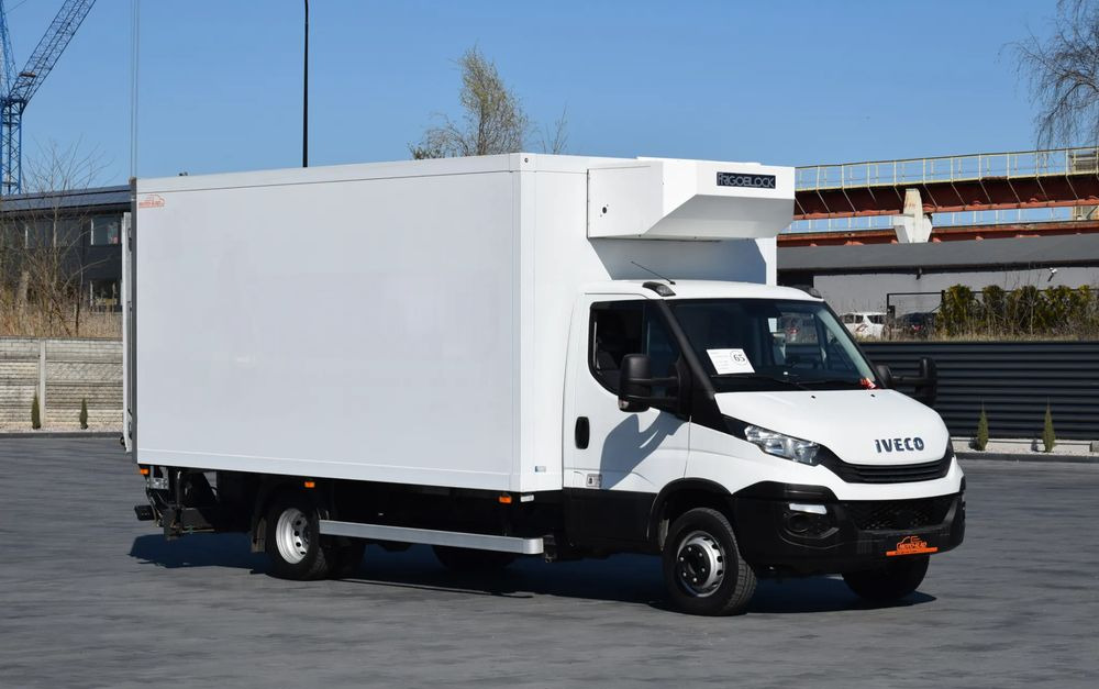 Iveco DAILY 70C18 / 3.0 - 180 KM / AUTOMAT HI-MATIC / 3 OSOBY / CHŁODNIA - MROŹNIA 4,55 M / AGREGAD FRIGOBLOCK / WINDA SORENSEN / KLIMA / TEMPOMAT / KAMERA COFANIA / REGULOWANE ZAWIESZENIE / SERWISOWA - Samochód ciężarowy chłodnia: zdjęcie 3 Iveco DAILY 70C18 / 3.0 - 180 KM / AUTOMAT HI-MATIC / 3 OSOBY / CHŁODNIA - MROŹNIA 4,55 M / AGREGAD FRIGOBLOCK / WINDA SORENSEN / KLIMA / TEMPOMAT / KAMERA COFANIA / REGULOWANE ZAWIESZENIE / SERWISOWA - Samochód ciężarowy chłodnia: zdjęcie 3