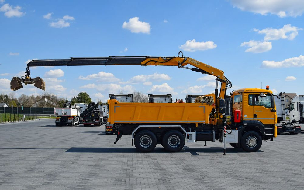 MAN TGS 26.400 / 6x4 / EURO 6 / UDT / HDS FASSI 165 / WYSUW x3 / ROTATOR / CHWYTAK / STEROWANIE RADIOWE / WZMOCNIONA RAMA / WYWROTKA / HYDROBURTA / AUTOMAT / 2017 / NOWE OPONY - 100% / NISKI PRZEBIEG - Wywrotka: zdjęcie 4 MAN TGS 26.400 / 6x4 / EURO 6 / UDT / HDS FASSI 165 / WYSUW x3 / ROTATOR / CHWYTAK / STEROWANIE RADIOWE / WZMOCNIONA RAMA / WYWROTKA / HYDROBURTA / AUTOMAT / 2017 / NOWE OPONY - 100% / NISKI PRZEBIEG - Wywrotka: zdjęcie 4