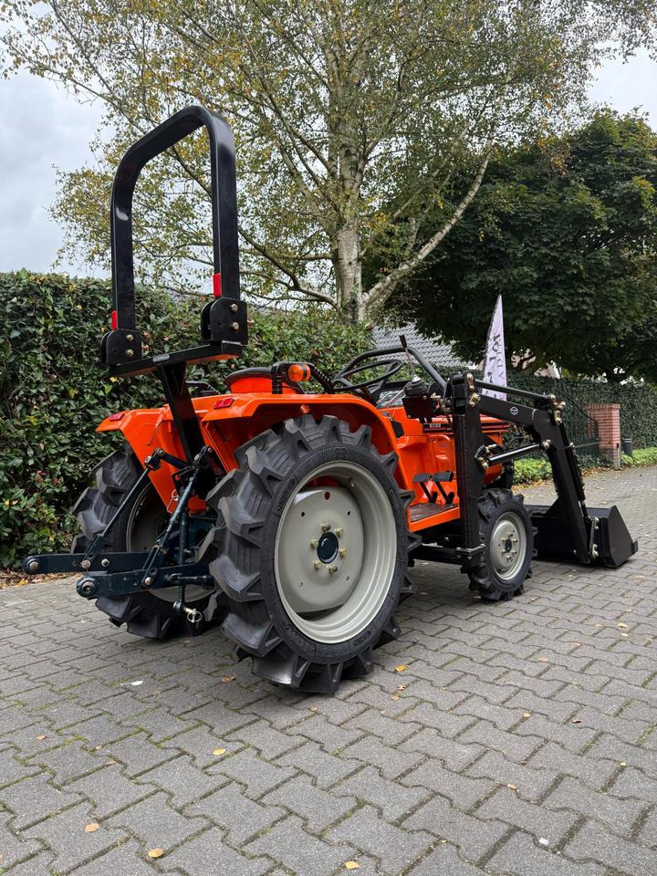 Kleintraktor Kubota B1-17 mit Frontlader ab 125 € pro Monat. - Mini traktor: zdjęcie 5 Kleintraktor Kubota B1-17 mit Frontlader ab 125 € pro Monat. - Mini traktor: zdjęcie 5