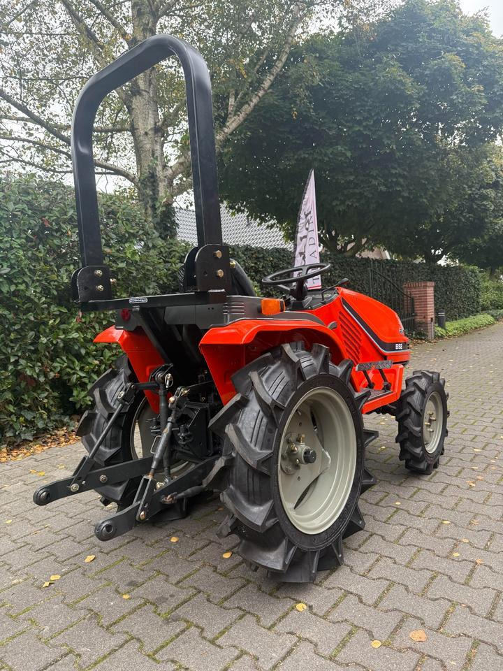 Kleintraktor Kubota B52 ab 49 € pro Monat. - Mini traktor: zdjęcie 3 Kleintraktor Kubota B52 ab 49 € pro Monat. - Mini traktor: zdjęcie 3