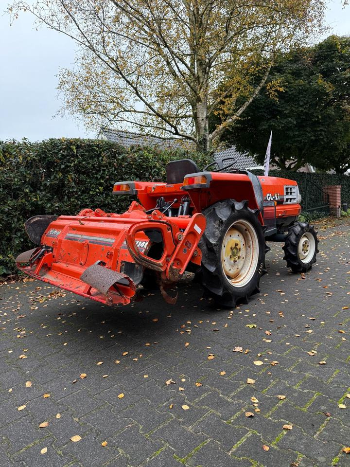 Kleintraktor Kubota GL-21 - Mini traktor: zdjęcie 3 Kleintraktor Kubota GL-21 - Mini traktor: zdjęcie 3